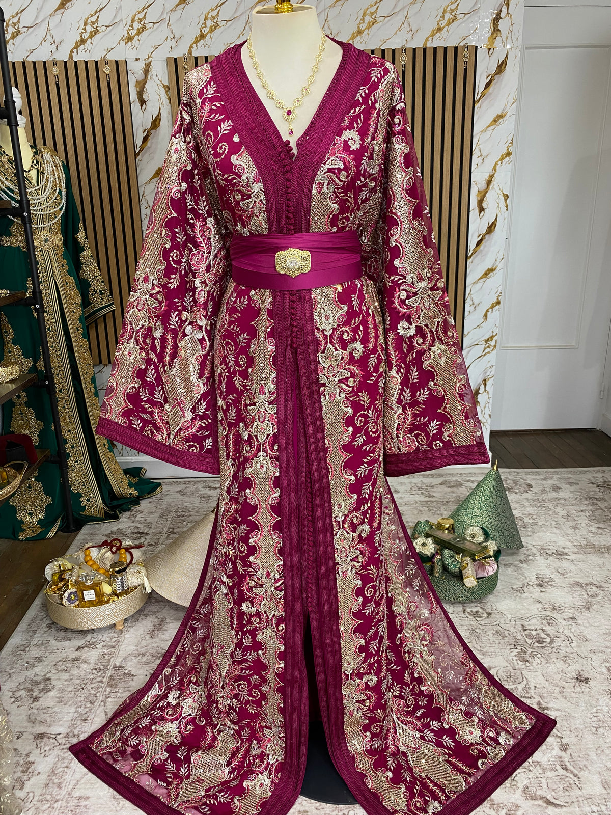 Sari violet