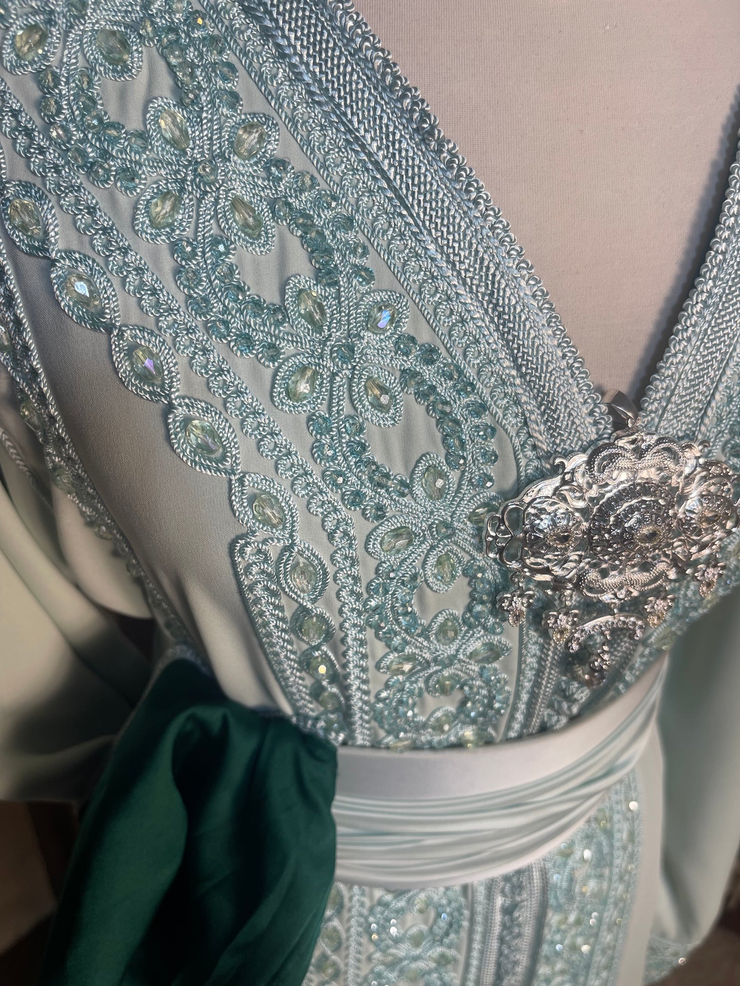 Caftan Mounassaba 🩵 + Broche