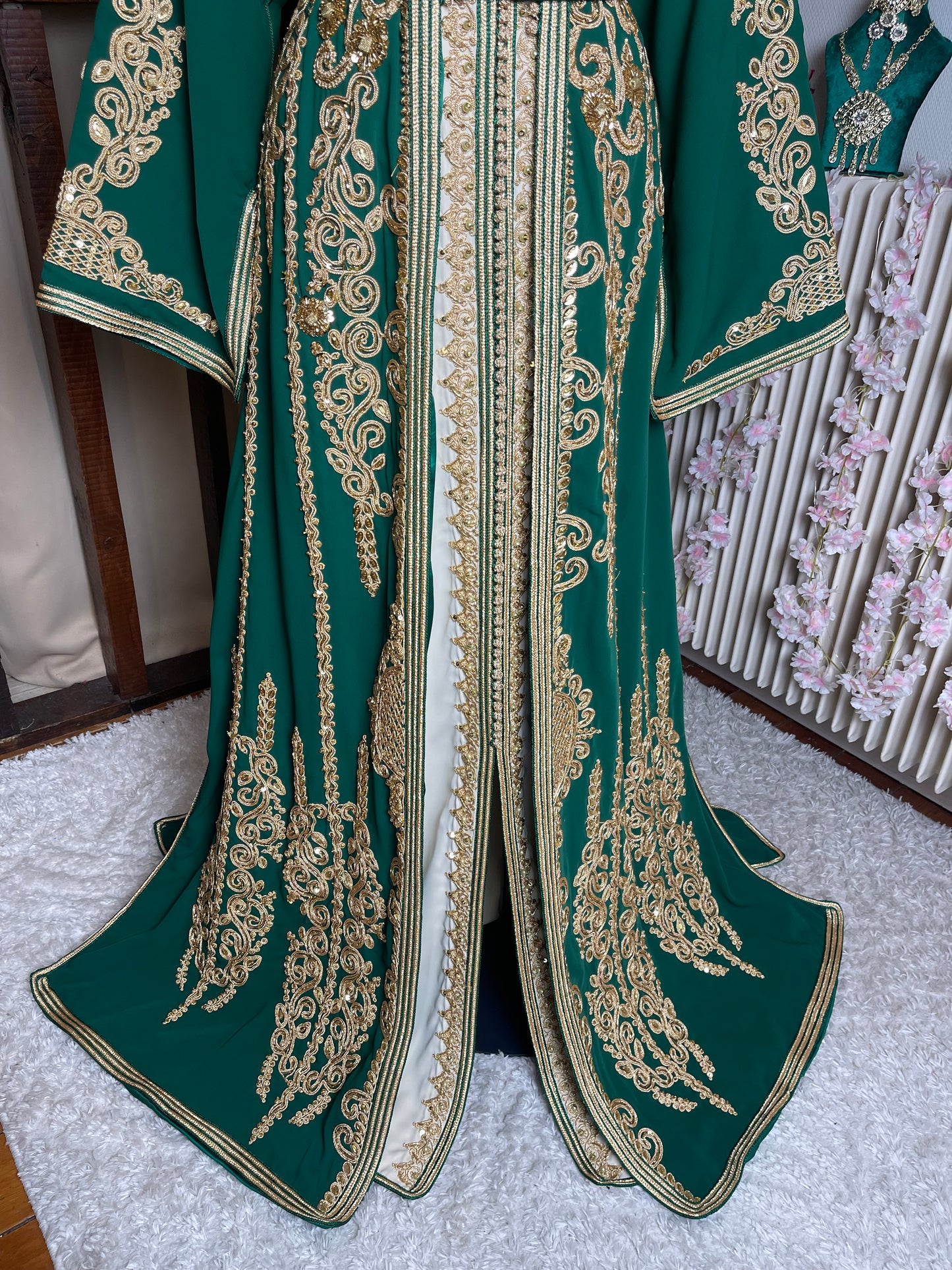 Royal Green Takchita