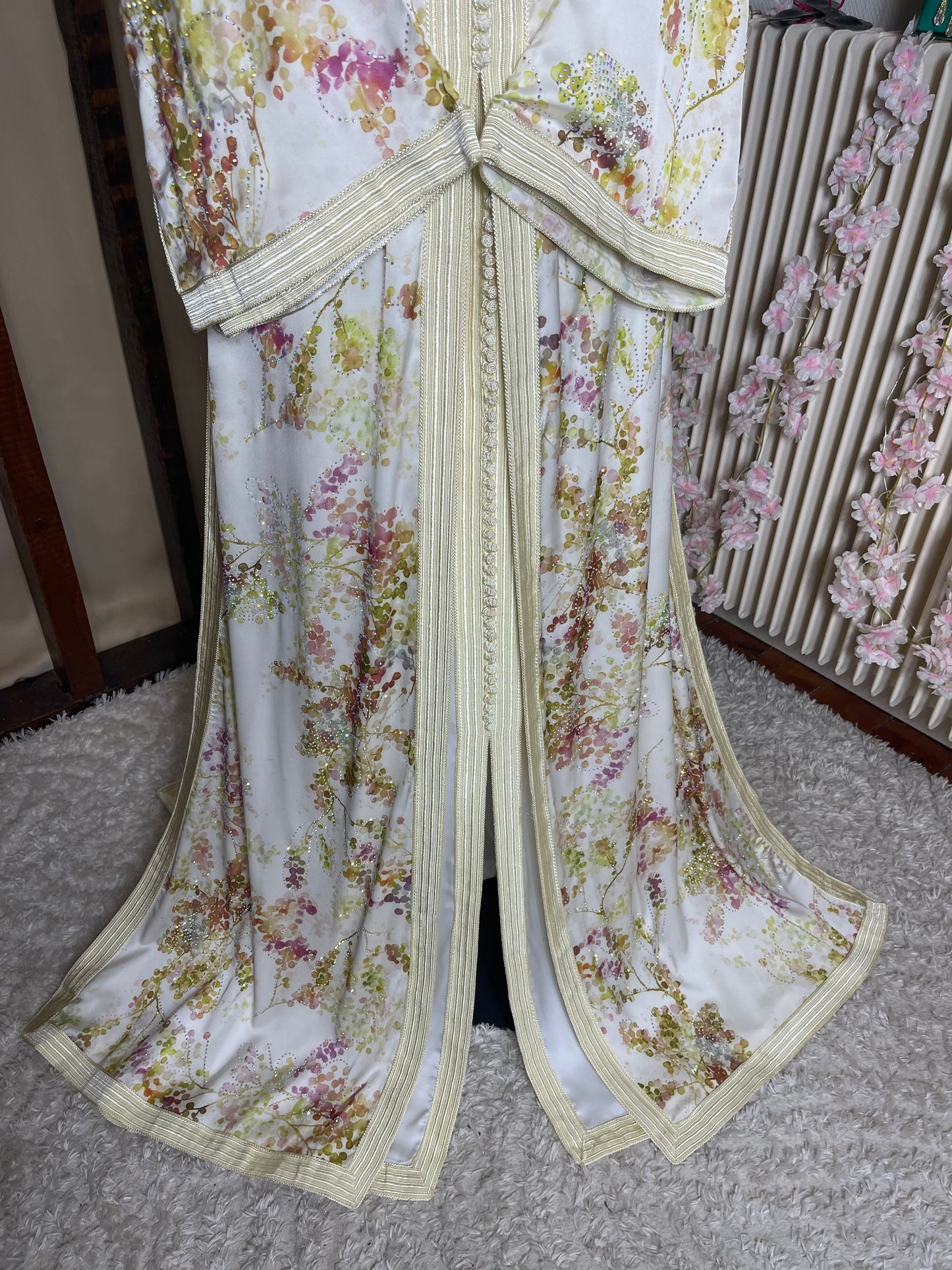 Takchita Soie Blanche