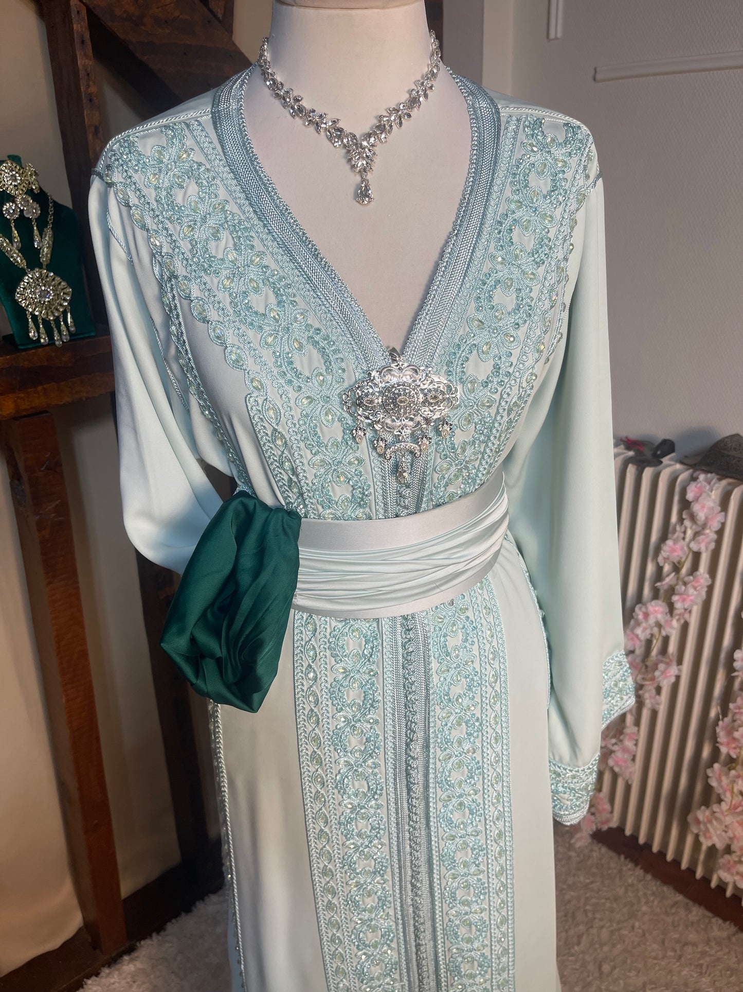 Caftan Mounassaba 🩵 + Broche