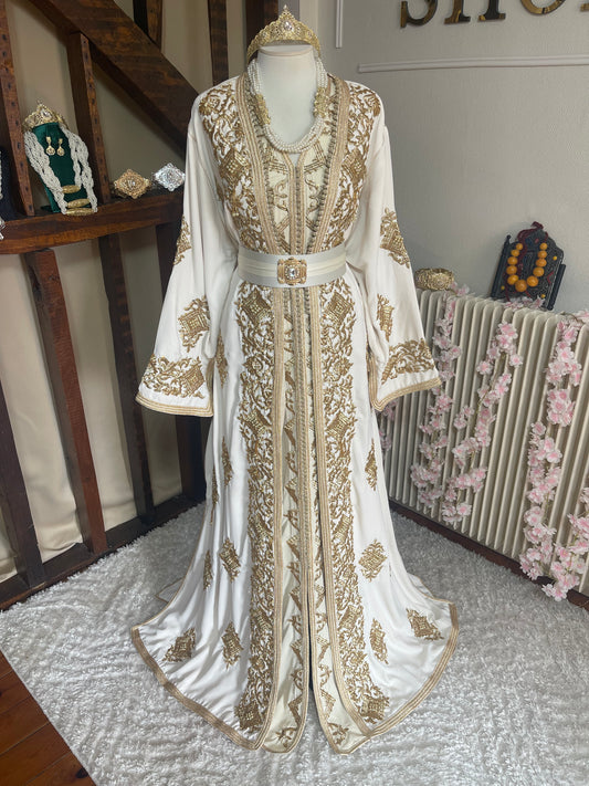 Takchita mariage blanche