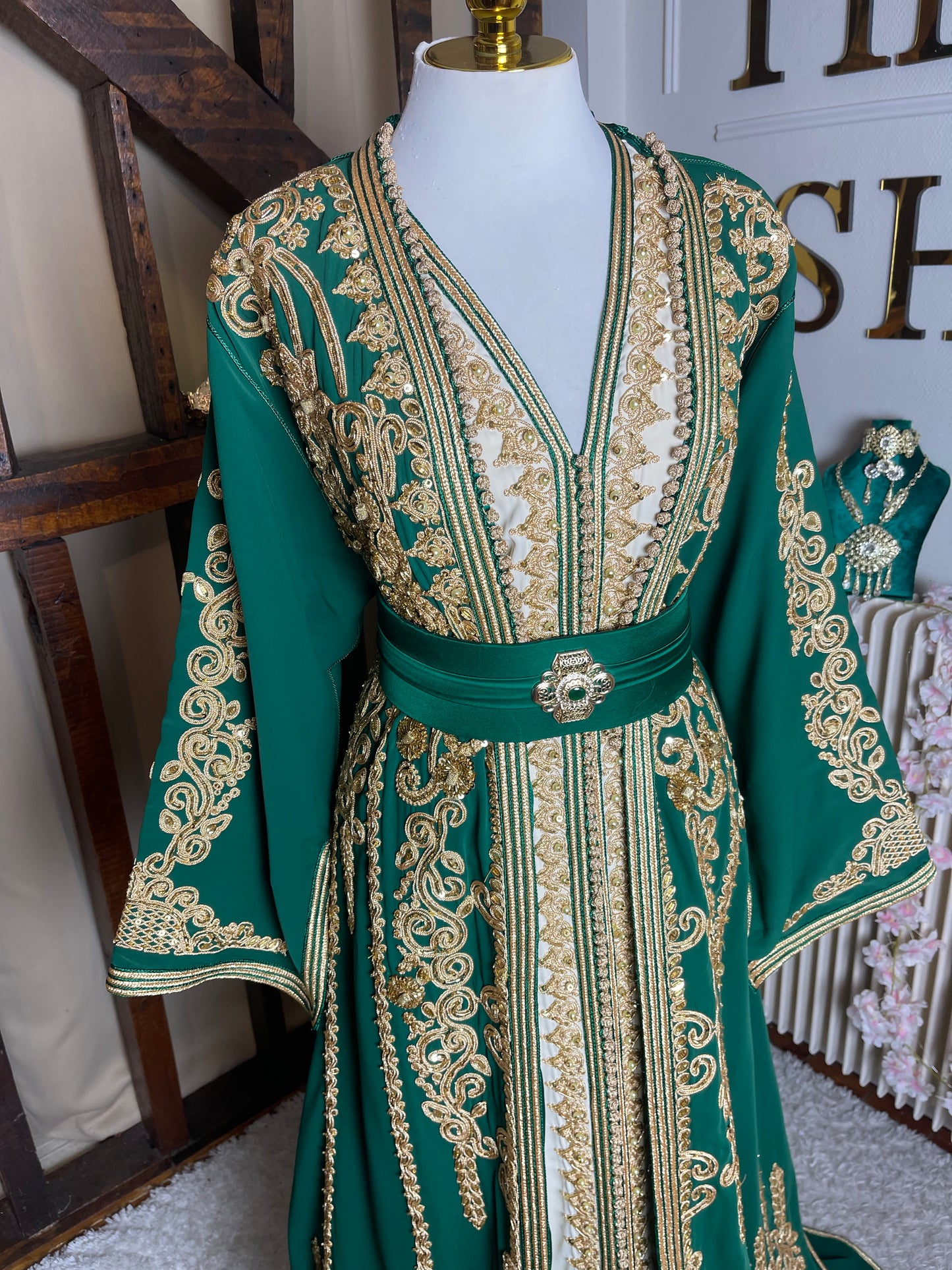 Royal Green Takchita