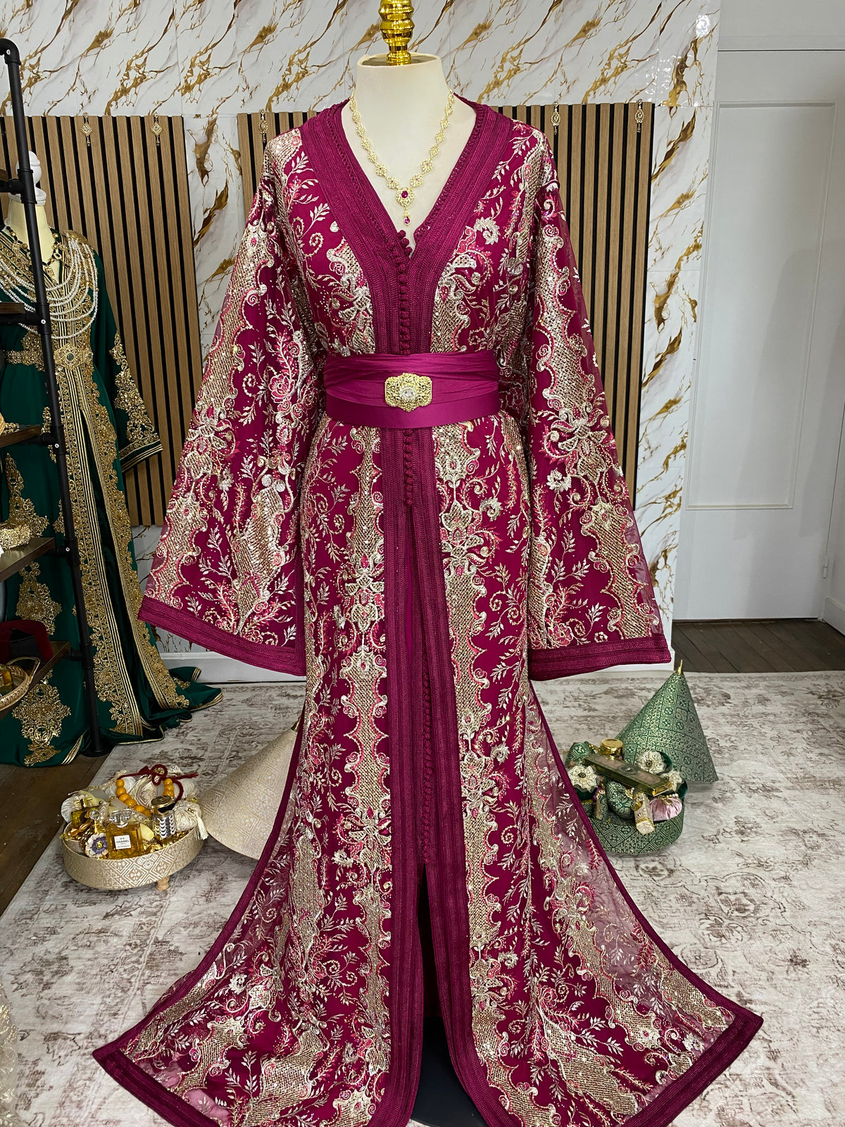 Sari violet