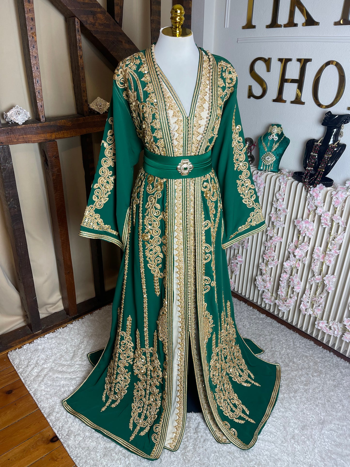 Royal Green Takchita