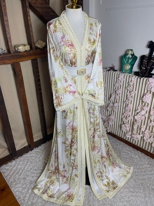 Takchita Soie Blanche