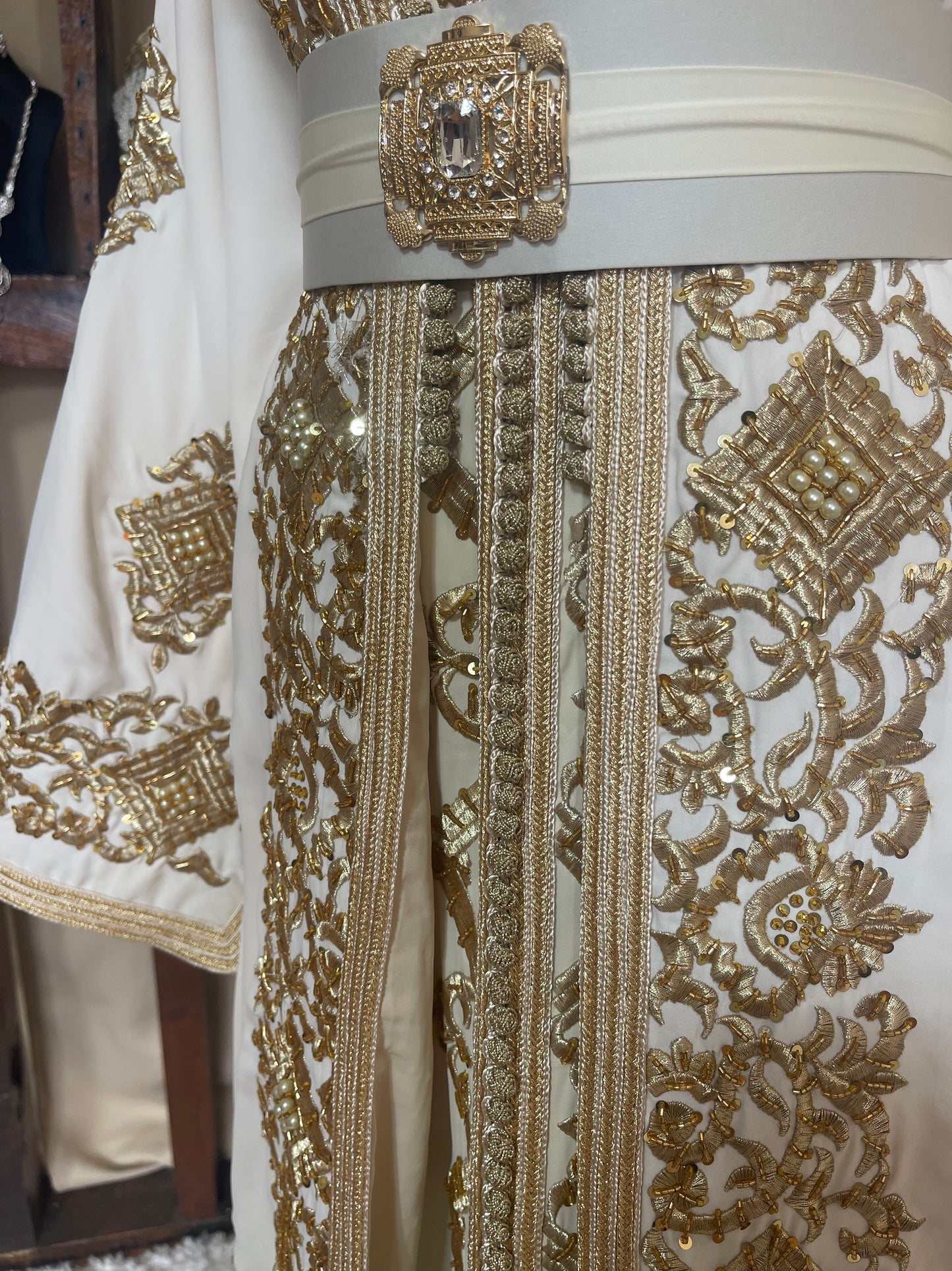 Takchita mariage blanche