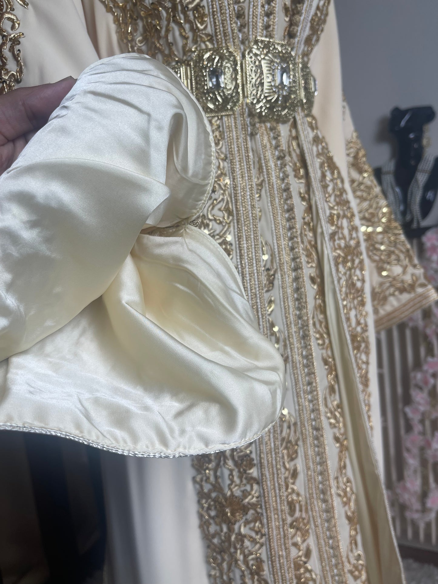 Royal Beige Takchita