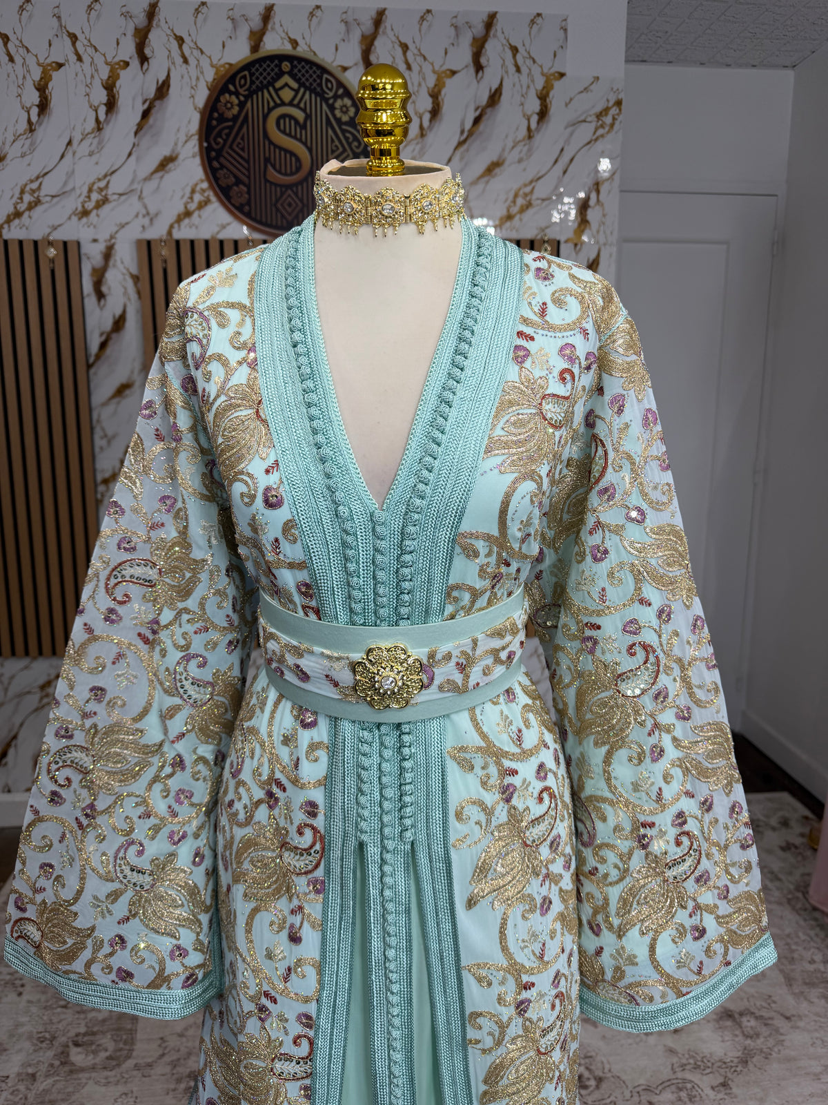 Sari turquoise