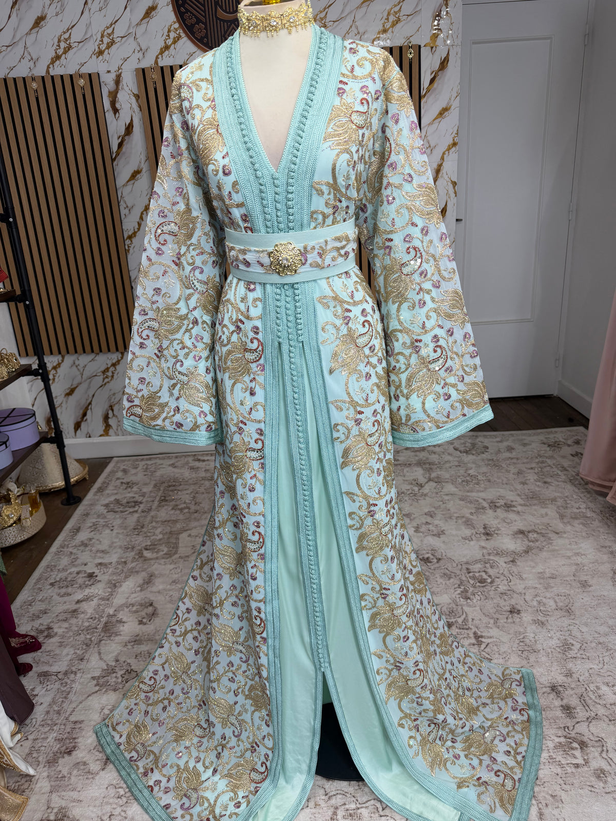 Sari turquoise