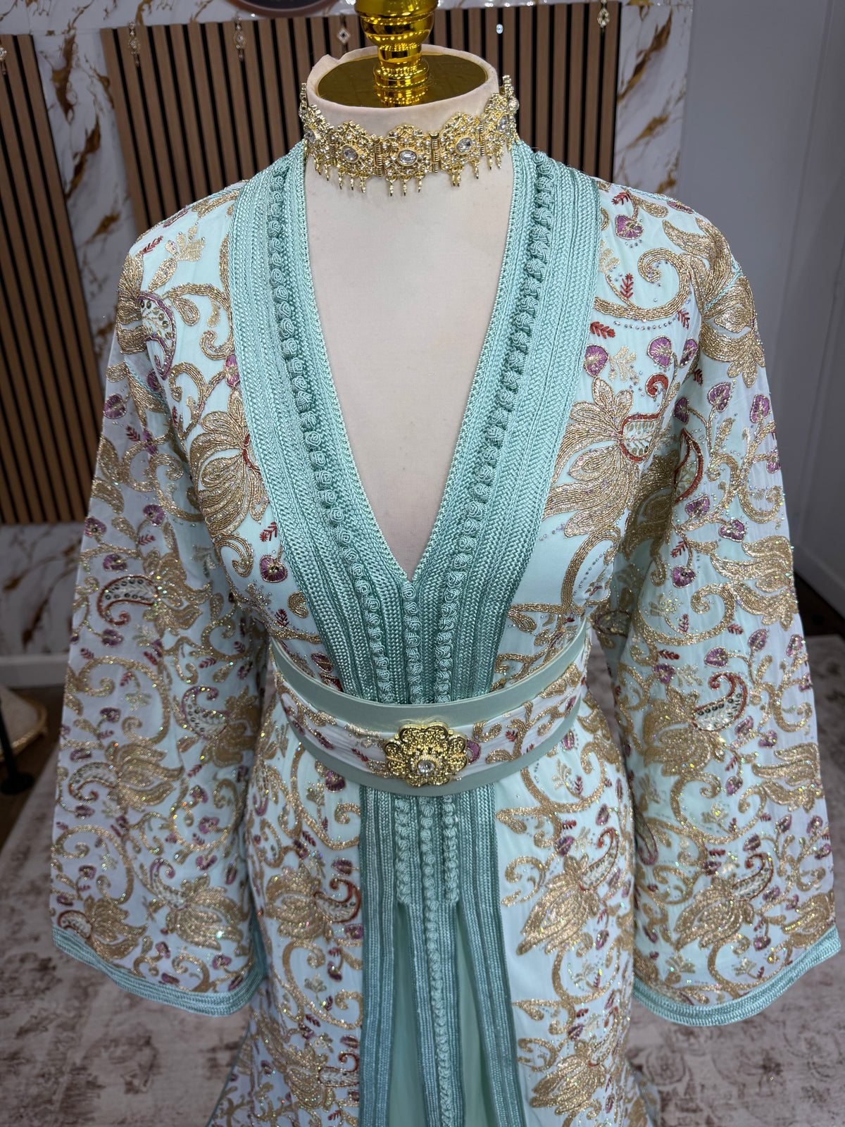 Sari turquoise