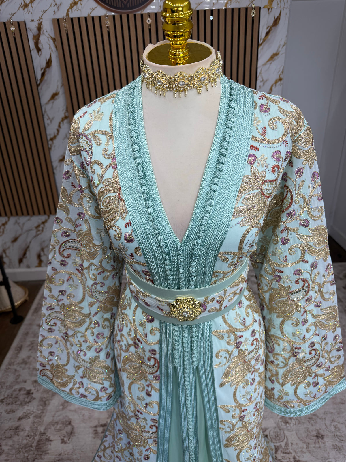Sari turquoise