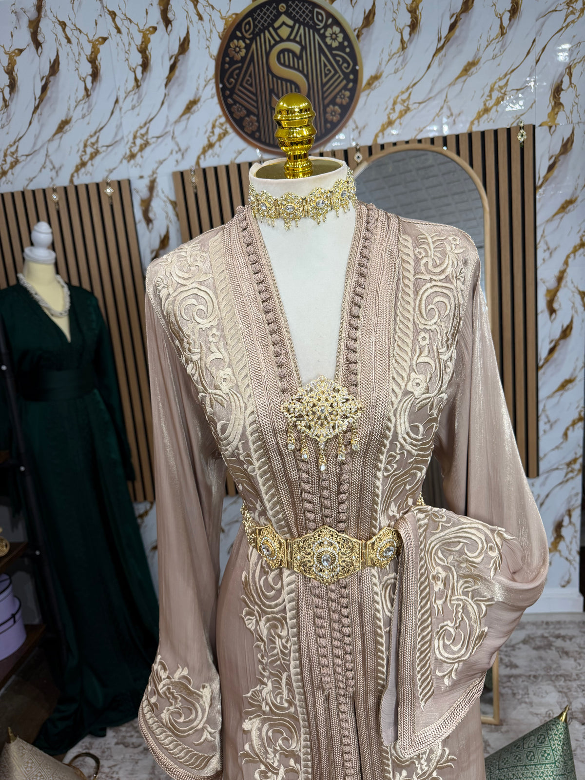 Organza brodée